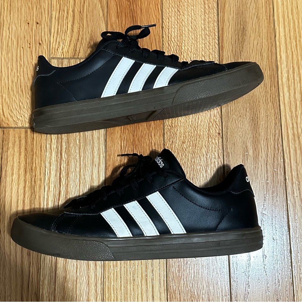 Adidas grand court